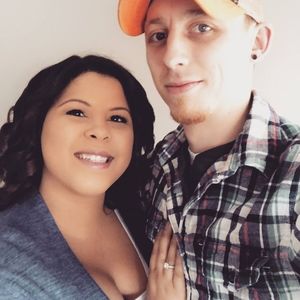 Meet your Posher, Demi